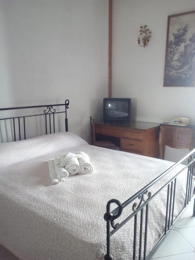 Gran Relais De Charme A.Rosbenmar Bed & Breakfast เนเปิลส์ ภายนอก รูปภาพ